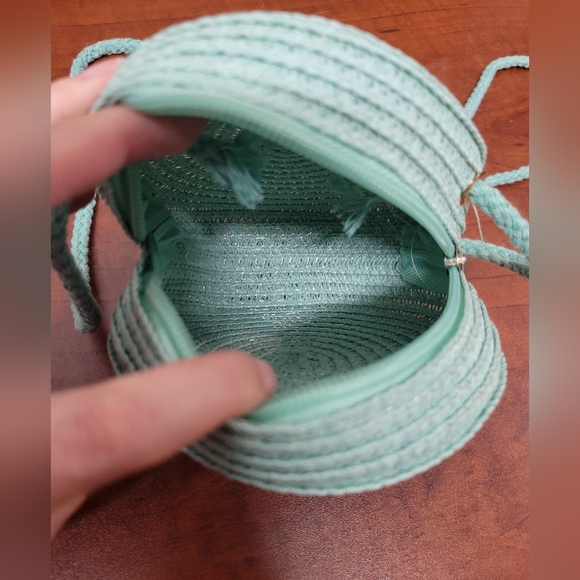 Sunflower Straw Crossbody Bag Blue NWT - Picture 4 of 4